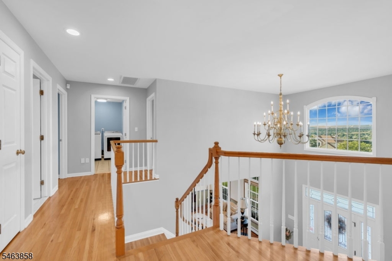 28 Meadow Ridge Ln