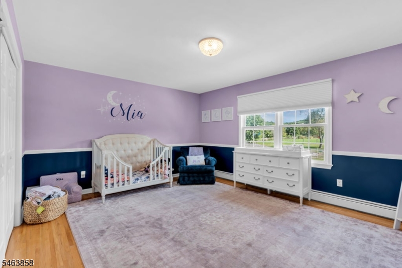 28 Meadow Ridge Ln