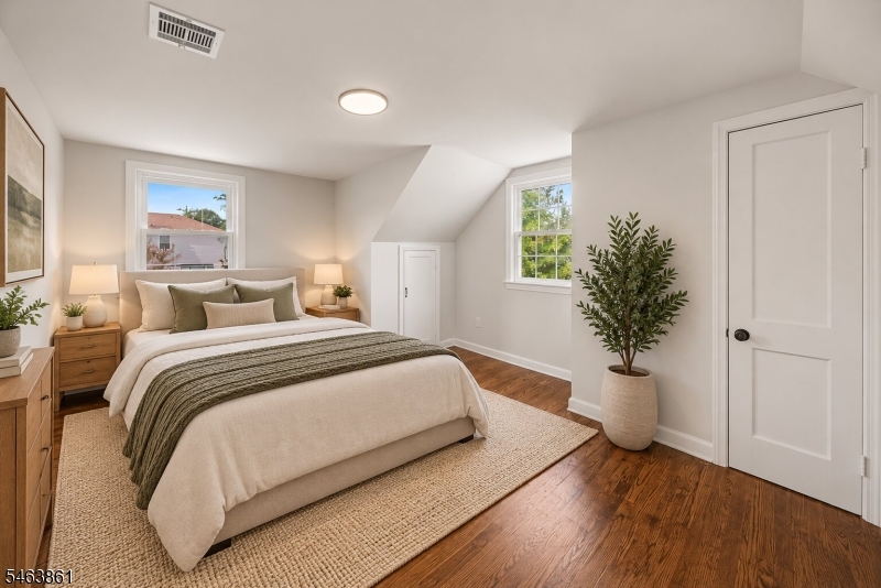99 Burke Rd