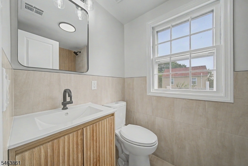 99 Burke Rd