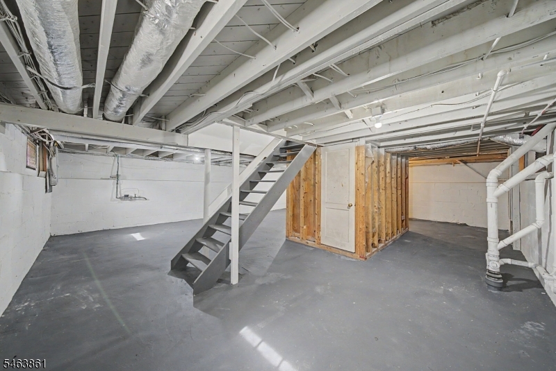 99 Burke Rd