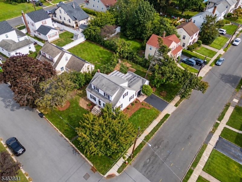 99 Burke Rd