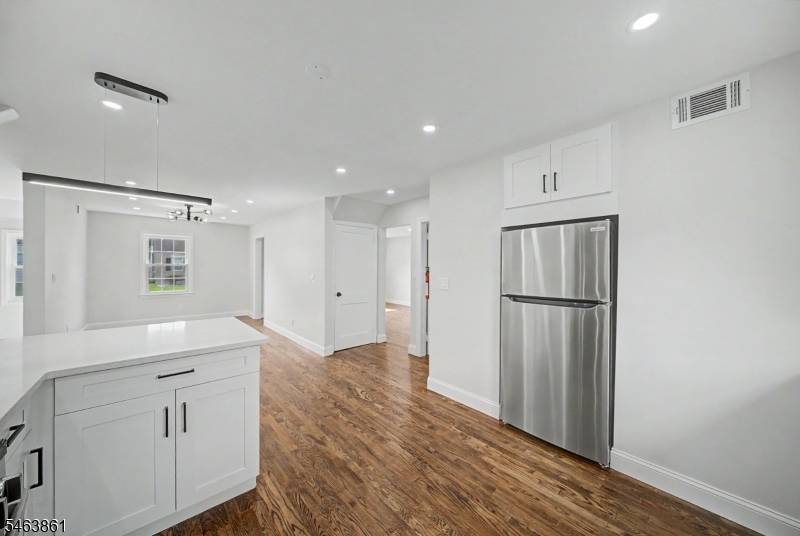 99 Burke Rd