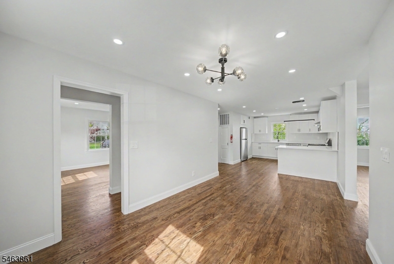99 Burke Rd