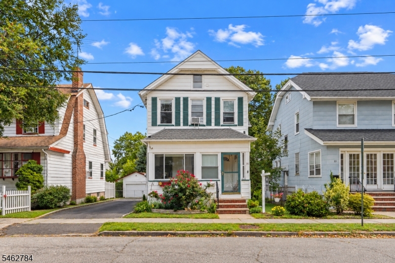 35 Clinton St