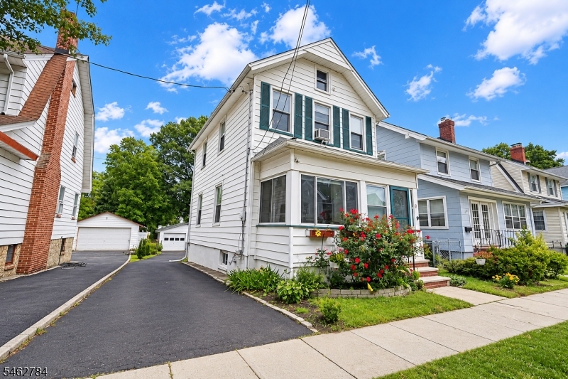 35 Clinton St
