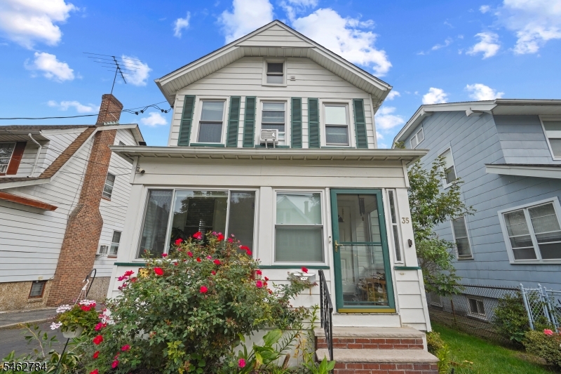 35 Clinton St
