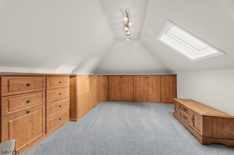 69 Brookside Rd