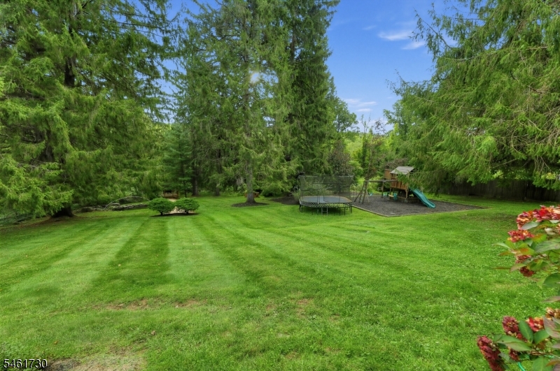 69 Brookside Rd
