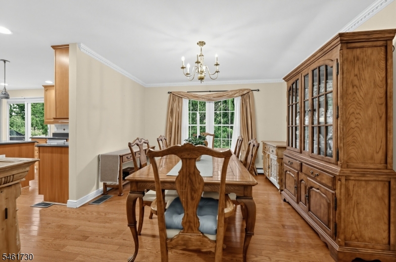 69 Brookside Rd