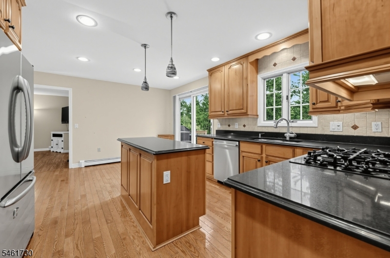 69 Brookside Rd