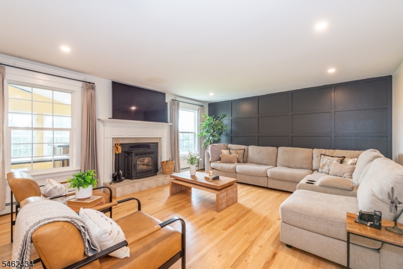 20 Carly Dr