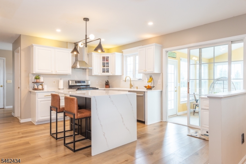 20 Carly Dr