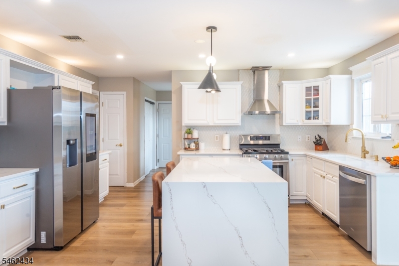 20 Carly Dr