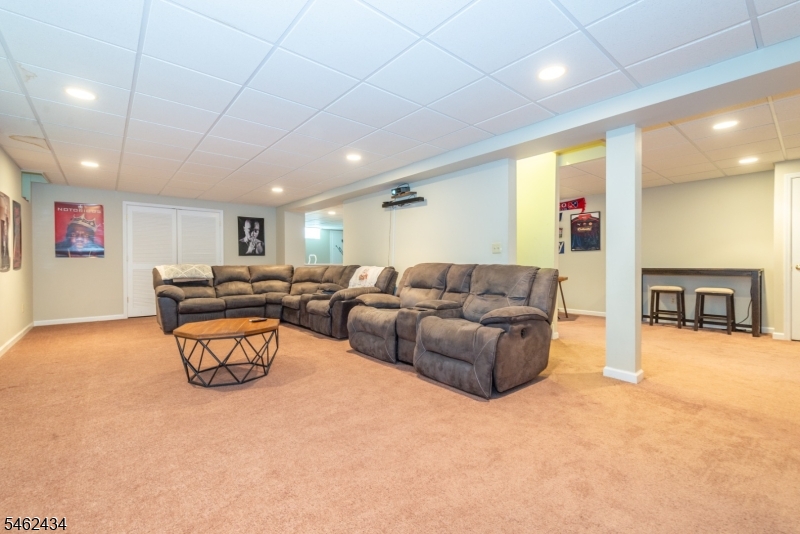 20 Carly Dr