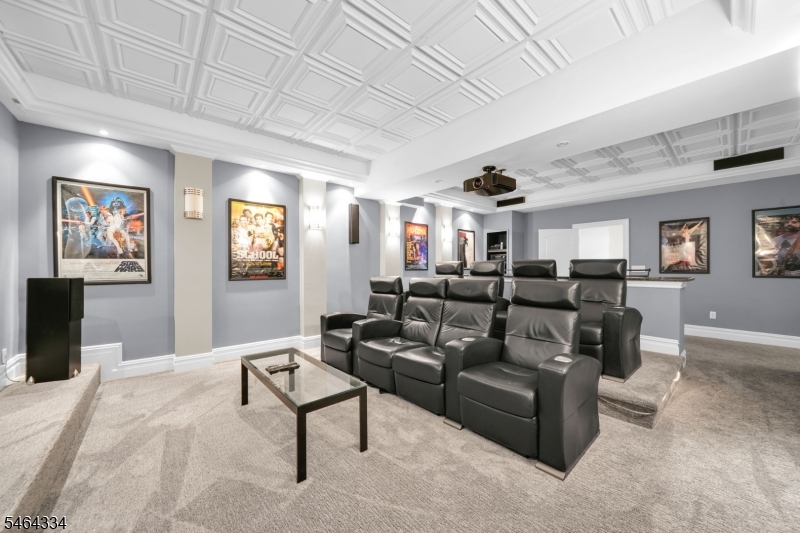 21 Reagan Way