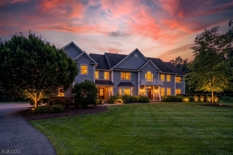 21 Reagan Way