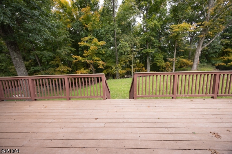 62 Summit Dr