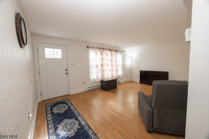 62 Summit Dr