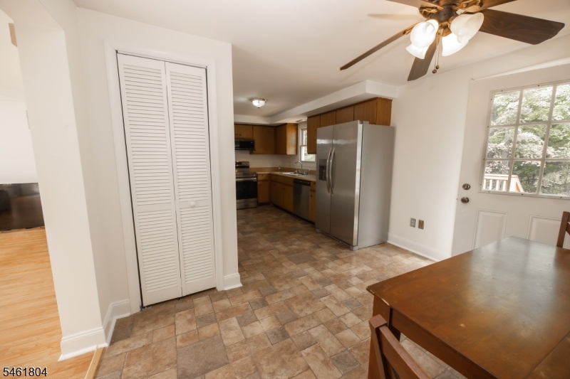 62 Summit Dr