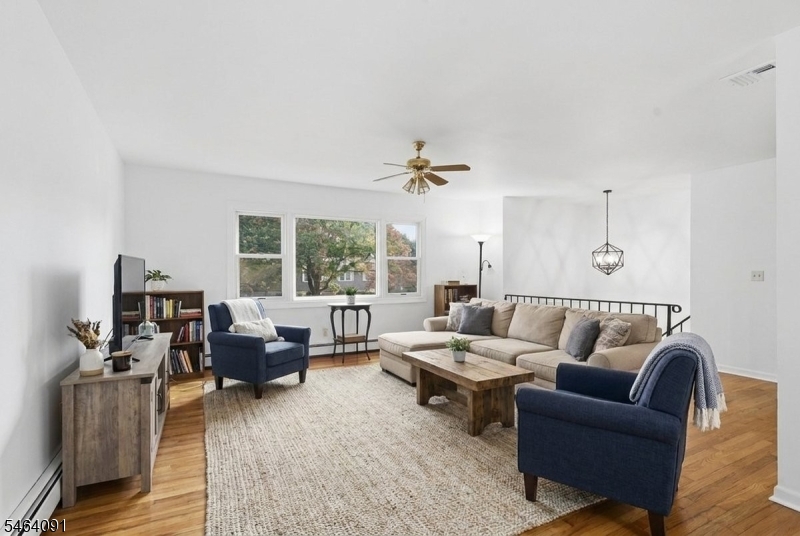 22 Hillside Rd