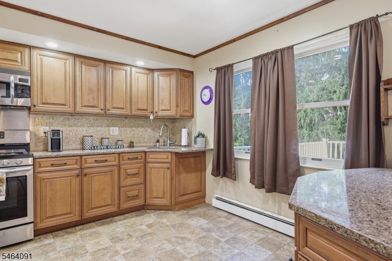 22 Hillside Rd