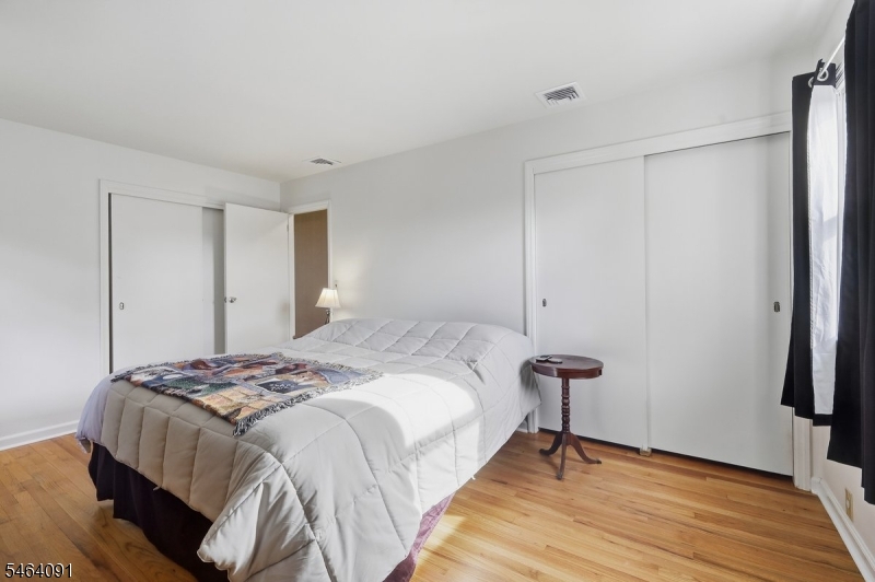 22 Hillside Rd