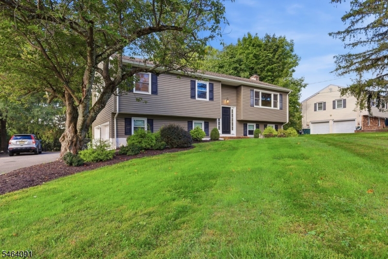 22 Hillside Rd