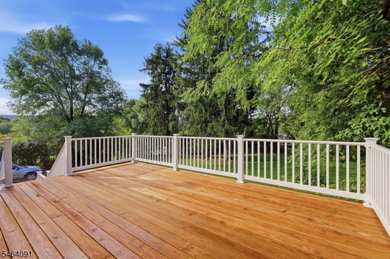 22 Hillside Rd