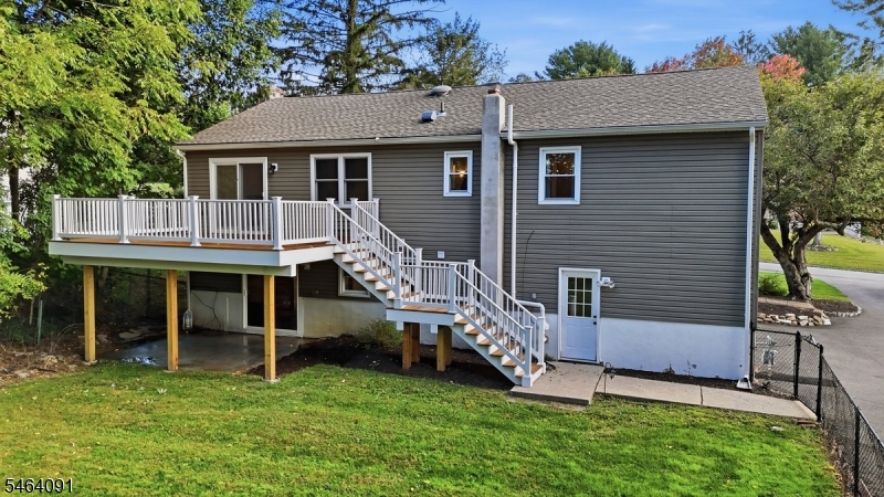 22 Hillside Rd