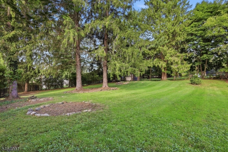22 Hillside Rd