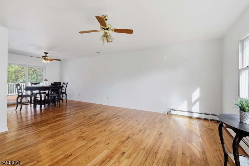 22 Hillside Rd