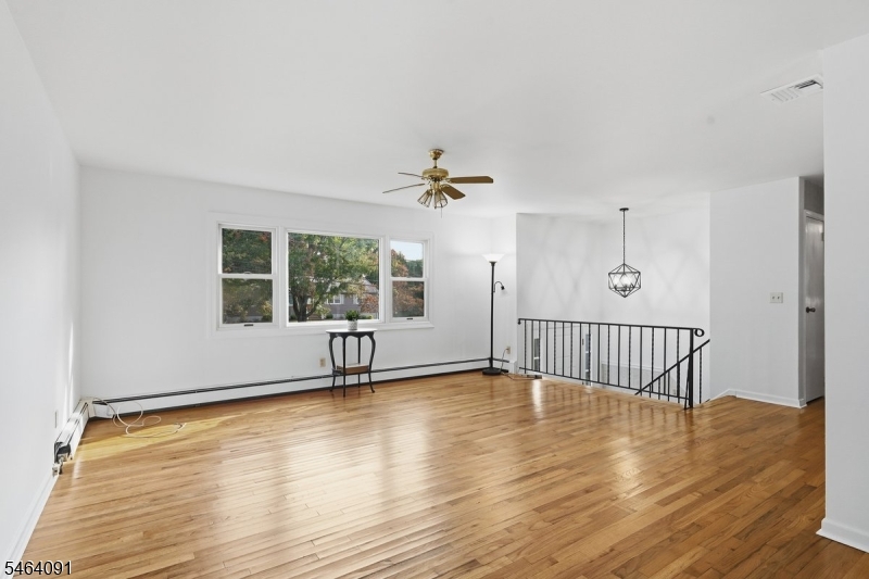22 Hillside Rd