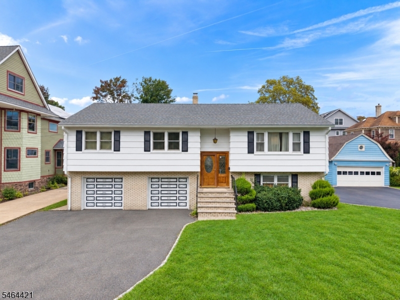 222 Vreeland Ave