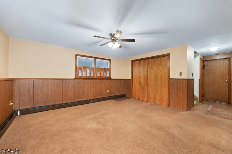 222 Vreeland Ave