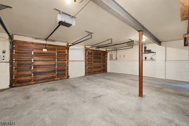 222 Vreeland Ave
