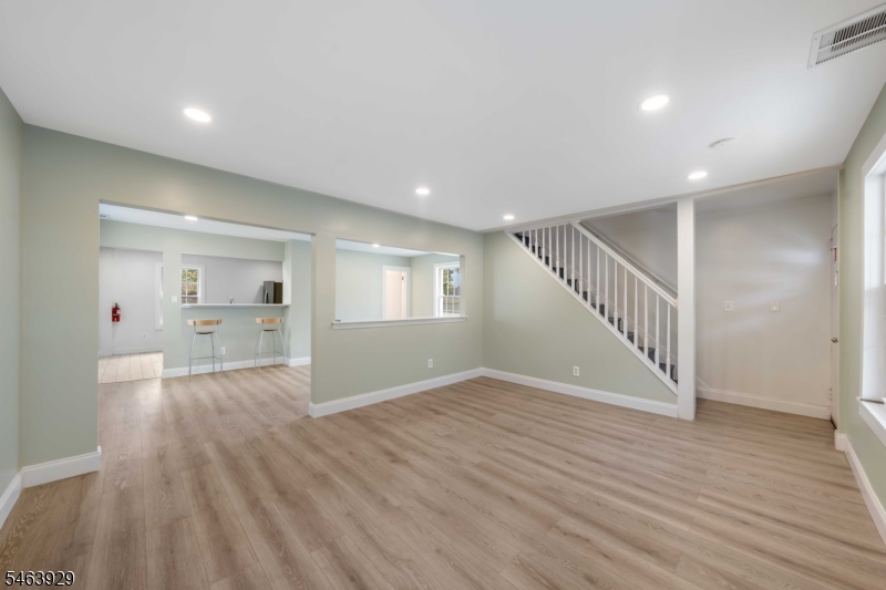 29 South St