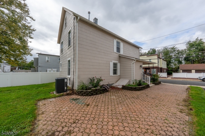 29 South St