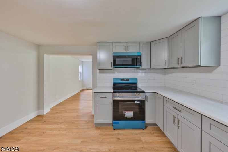 502 River Rd