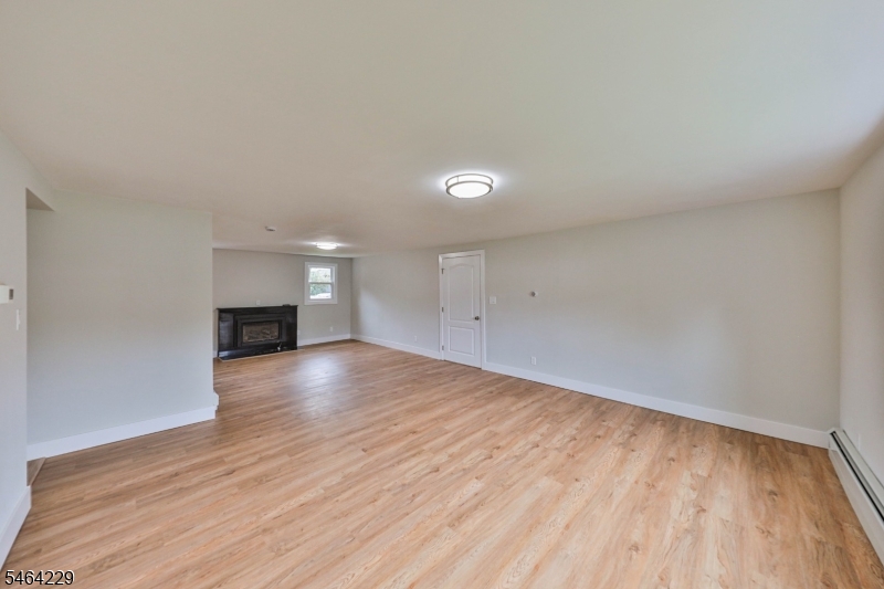 502 River Rd