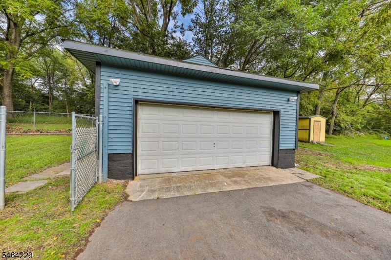 502 River Rd