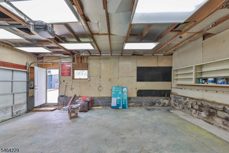 502 River Rd