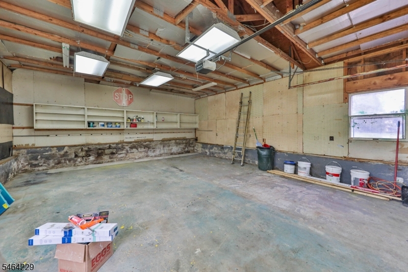 502 River Rd