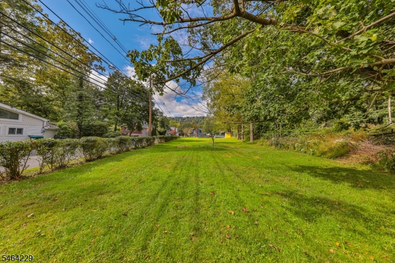 502 River Rd