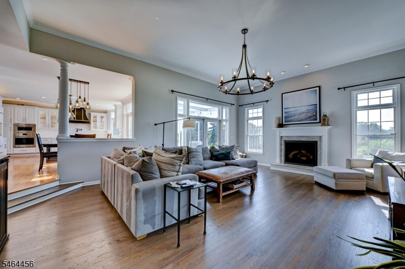 6 Fairway Dr