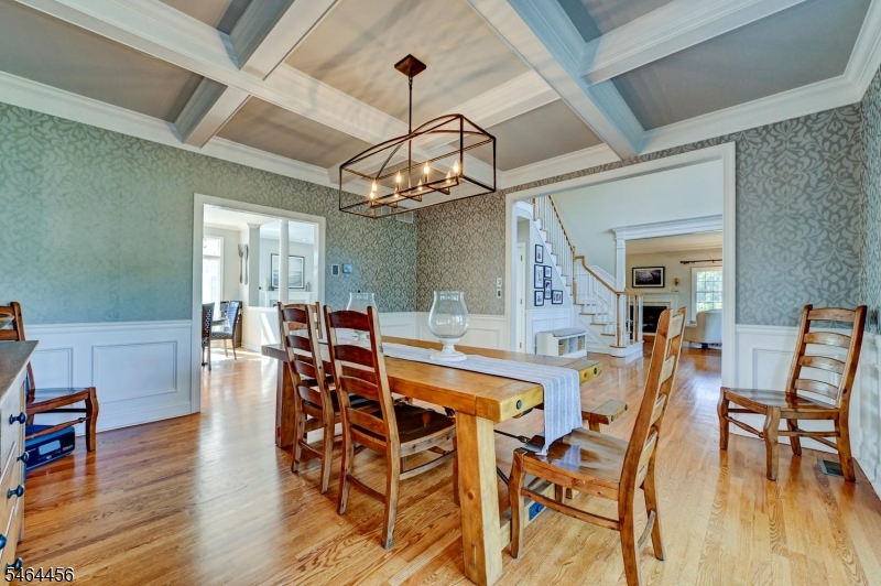 6 Fairway Dr