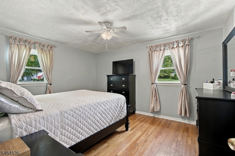 57 Lakeview Ave