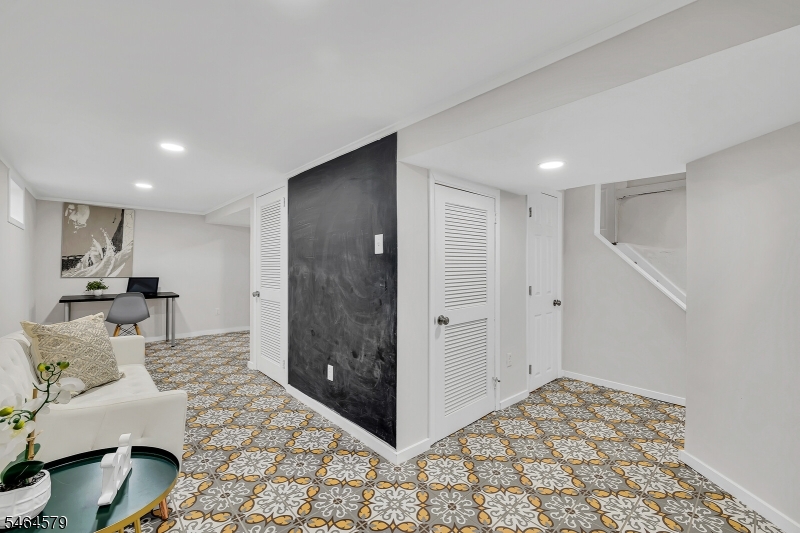 345 Broughton Ave