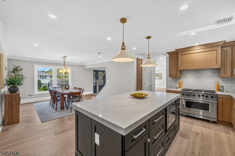 12 Weber Rd