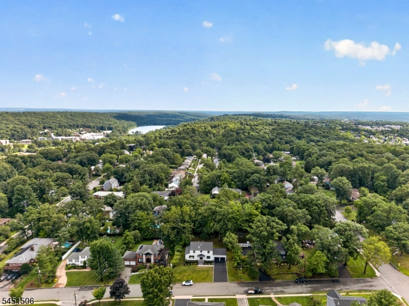 12 Weber Rd